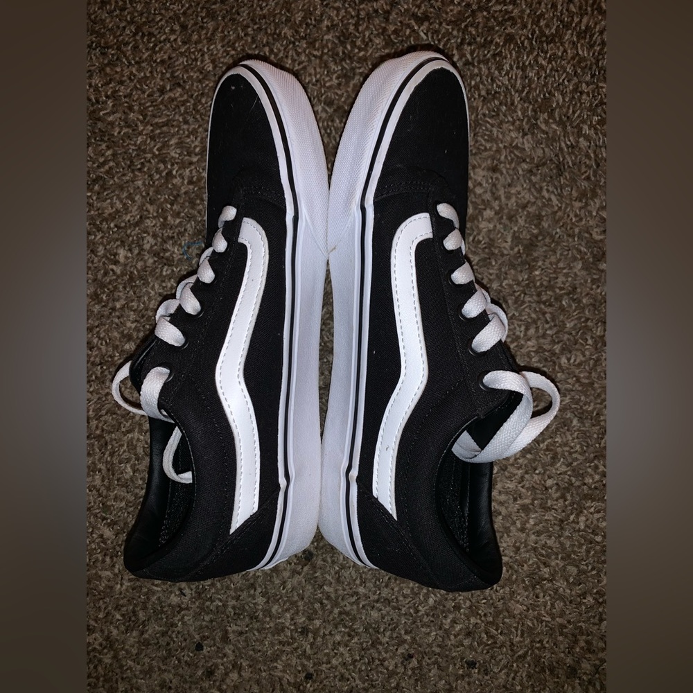 Women’s vans size 8.5